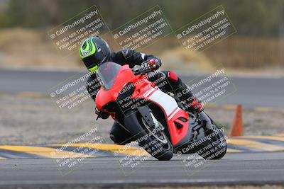 media/Jan-15-2023-SoCal Trackdays (Sun) [[c1237a034a]]/Turn 3 (1115am)/